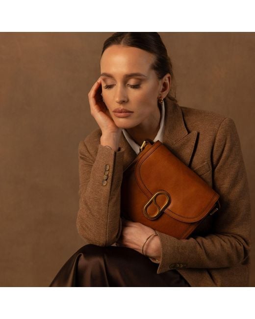 Time Resistance Brown Leather Saddle Bag