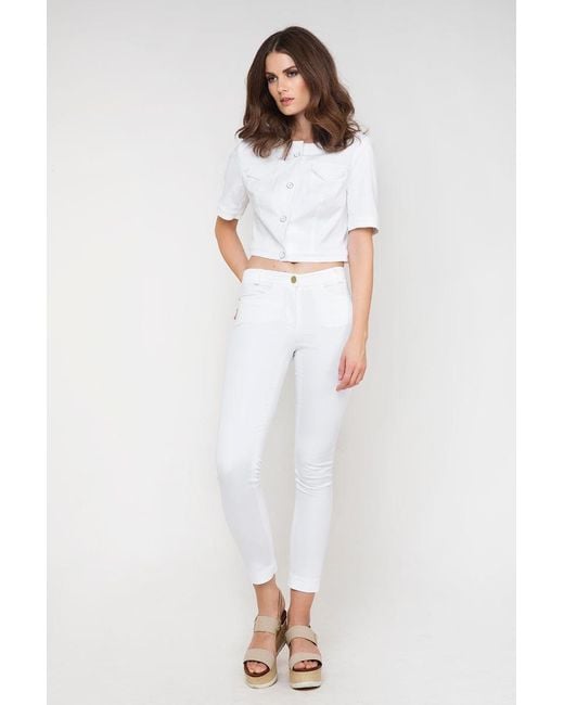 Conquista White Cropped Jacket