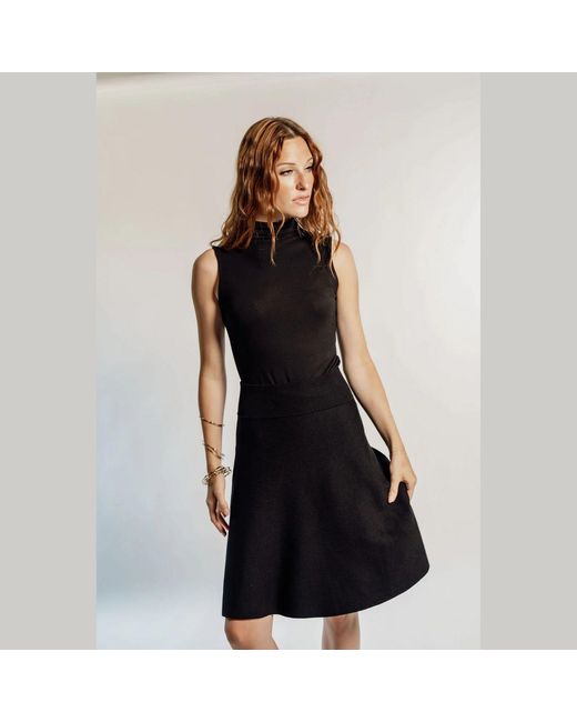 Rave on Trend Black Knit Circle Skirt Regular