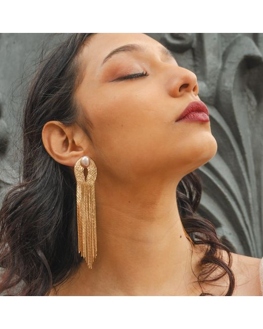 Babaloo Metallic Chain Tassel With Pearl