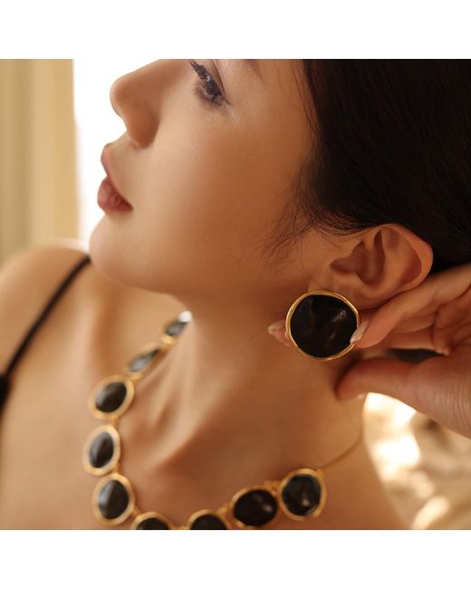 Retro Chic Black Enamel Ripple Earrings