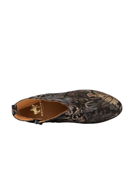 Embassy London USA Brown Iris