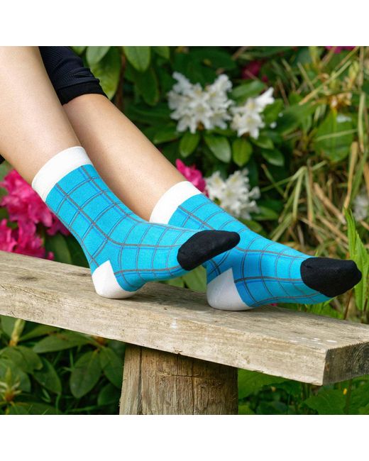 Peper Harow - Made in England Blue Grid Socks – Aqua