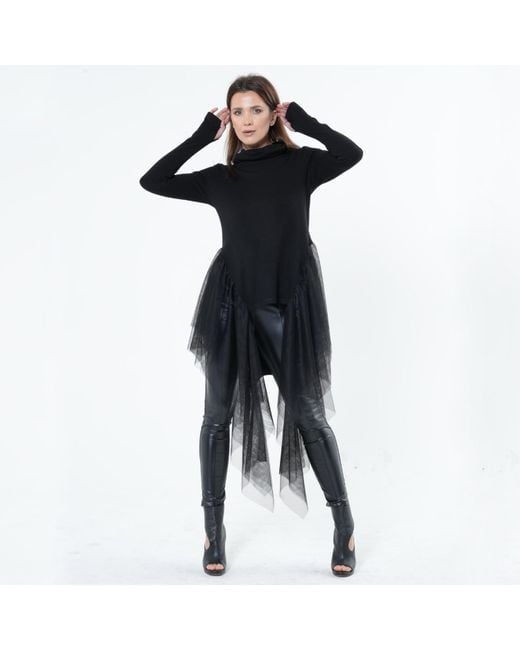 Metamorph Black Knitted Turtleneck Tunic With Tulle