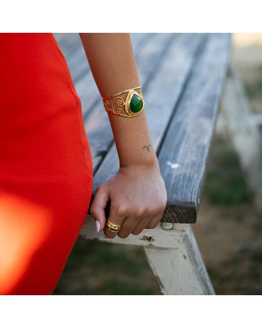Ebru Jewelry Metallic Vintage Cat Eye Chunky Cuff Bracelet