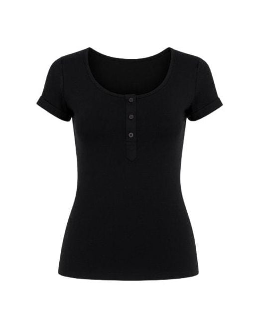 Conquista Black Button Detail Tee