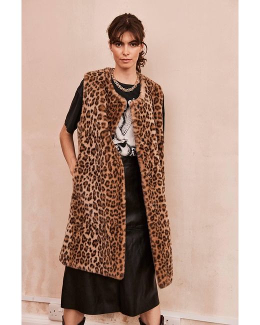 ISSY LONDON Natural Neutrals Lila Sleeveless Coat Vegan Luxe Leopard Faux Fur Neutral
