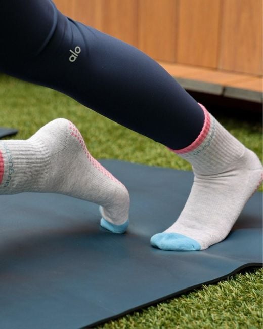 augustnoa Pink The Best Grip Socks