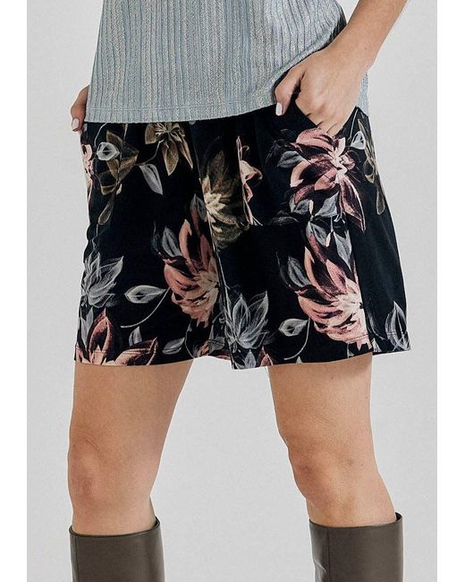 Lindsay Nicholas New York Blue Floral Jersey Short