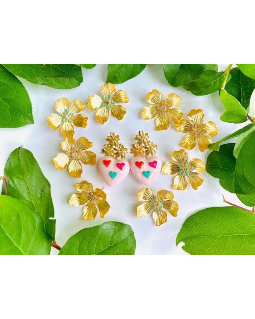 The Pink Reef Yellow Large Golden Floral With A Star Crystal Center