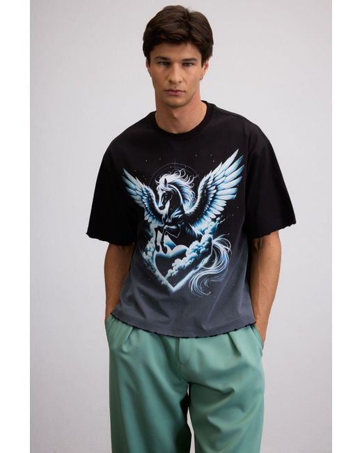 Je Te Veux Black Fantastica Winged Horse Printed T-Shirt for men