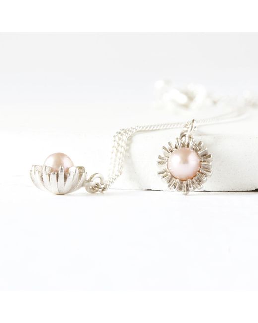 Lee Renee Metallic Dahlia Bud Freshwater Pearl Necklace –