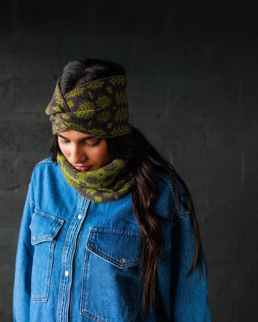 Mabli Green Carthen Merino Tube Scarf