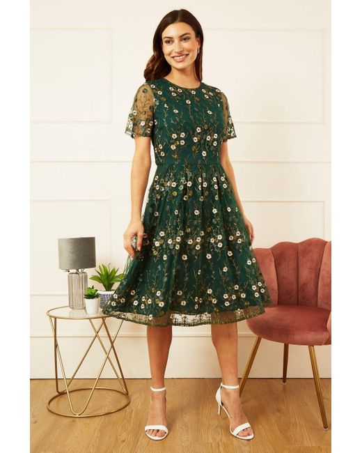 Yumi' Green Embroidered Floral Skater Dress