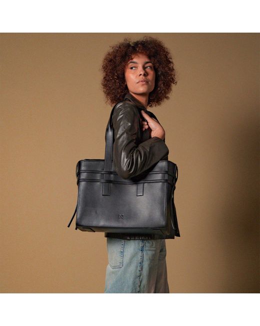 Svarian Black Hedy Carry-All