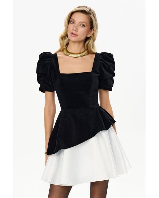 POST MERIDIEM Black Square Neck Short Sleeve Top