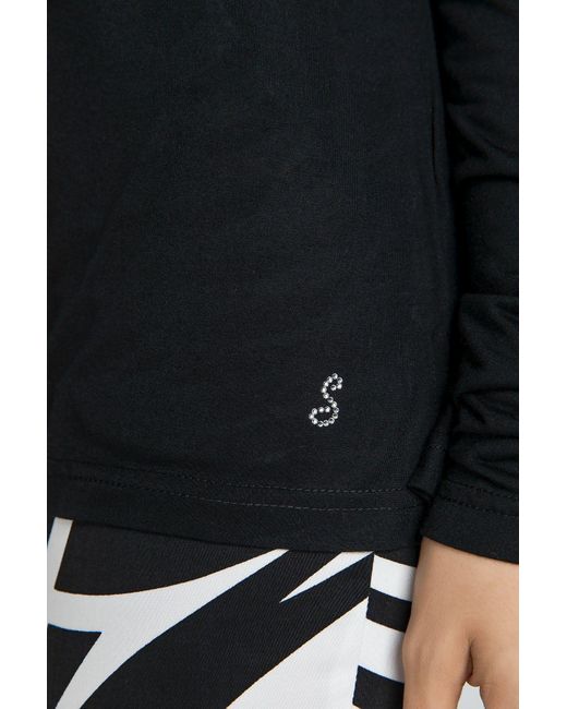 Conquista Black Top With Long Batwing Sleeves By Swl