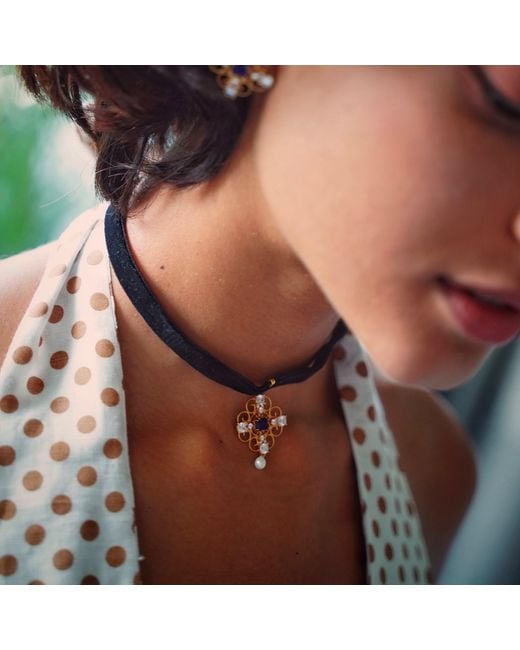 Retro Chic Black Orchid Dream Choker
