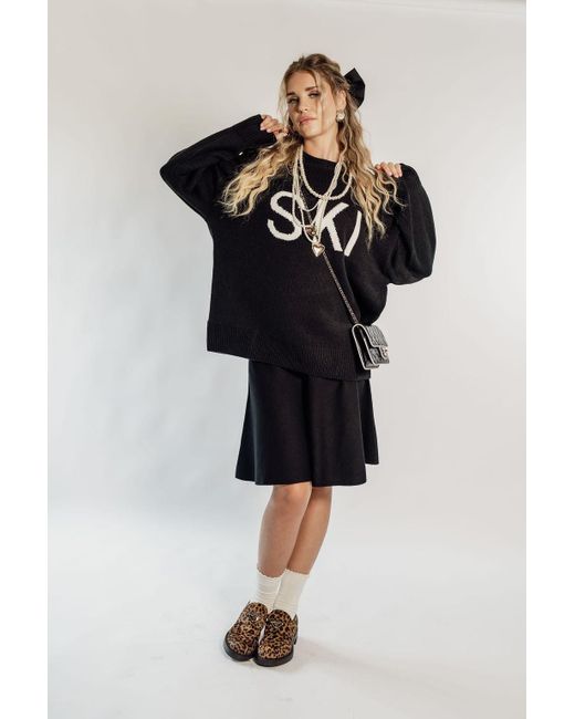 Rave on Trend Blue Knit Crew