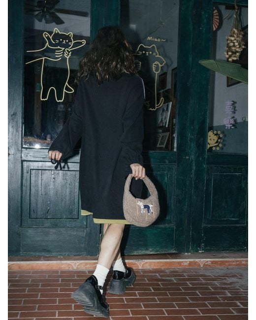 Lost Pattern Gray Pan Pan Half Moon Shearling Bag