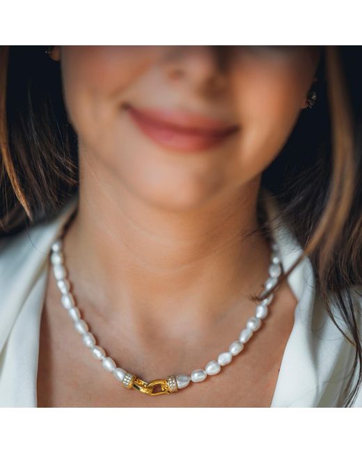 LINYA JEWELLERY Metallic Lock Stone Pearl Necklace
