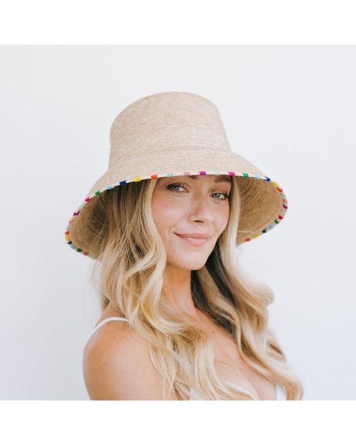 SUNSHINE TIENDA Natural Roselia Palm Bucket Hat