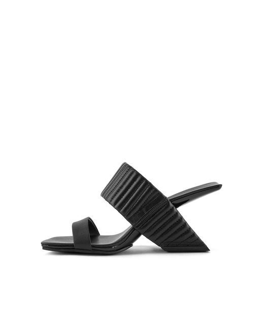 United Nude Black Loop Hi Puffier