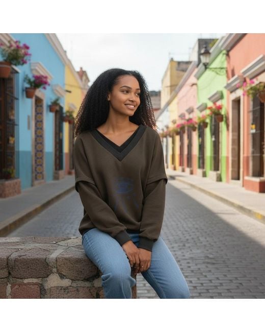 BEIRA Black Victoria V-Neck Sweatshirt – Starry Eye Khaki