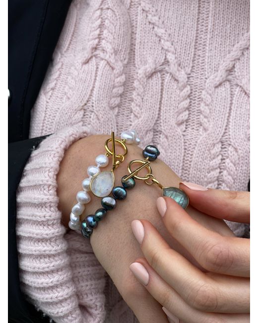 Pearls of the Orient Online Metallic Clara Cultured Freshwater Pearl Bracelet With A Moonstone Drop Pendant