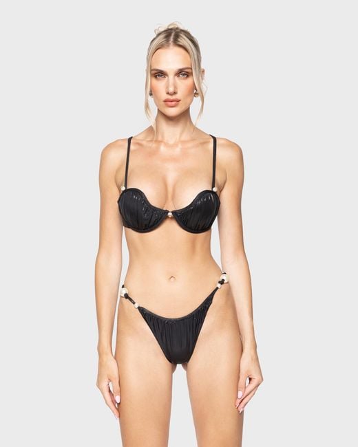 GOD SAVES QUEENS Black Venus Top