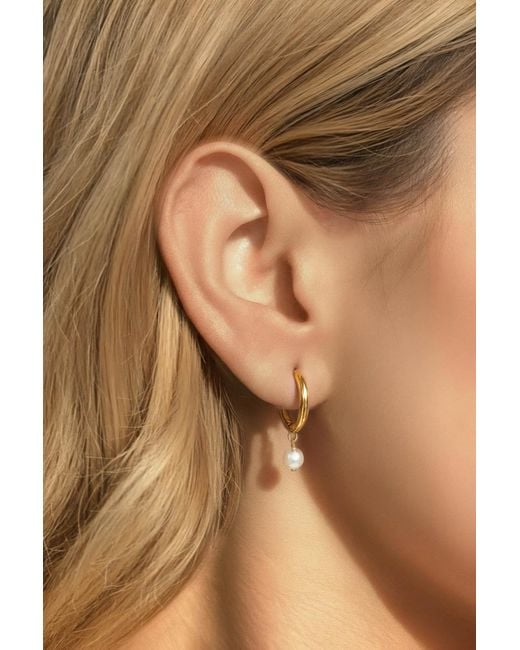 Astor & Orion Metallic Paloma Pearl Huggies On Sterling