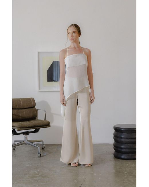 Motional Muse White Val Top