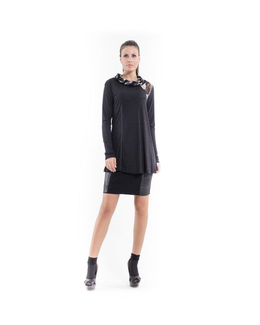 Conquista Black Lace Detail Long Sleeve Top