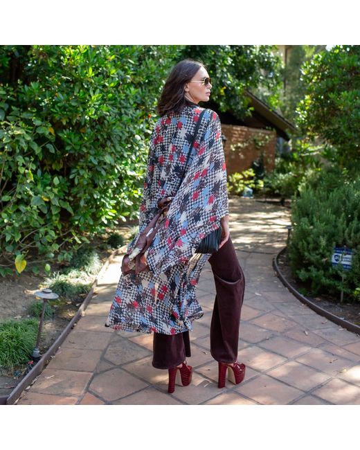 Jennafer Grace Metallic Darcy Kimono