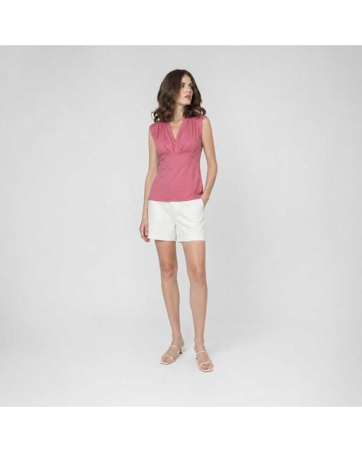 Conquista Pink Dusty Rose Sleeveless V-Neck Fitted Top – Soft Viscose-Blend Fabric