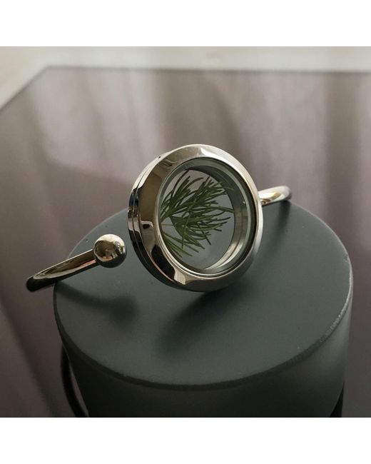My Little Nature Green Cuff Bracelet With Preserved Pine Needles