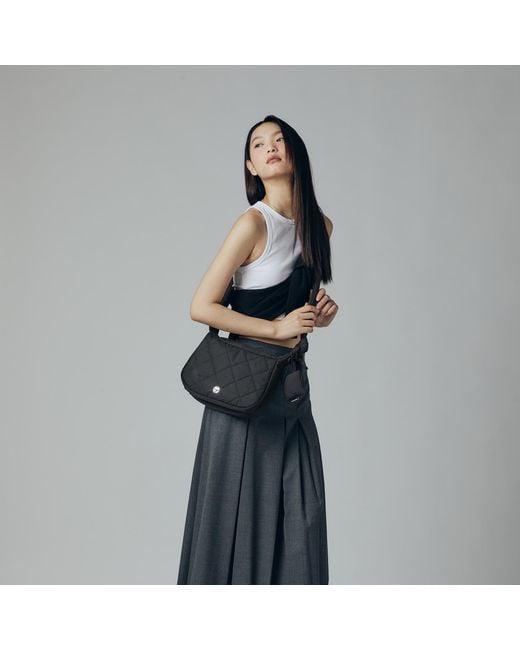 MARHEN.J Black Maro Mini Q