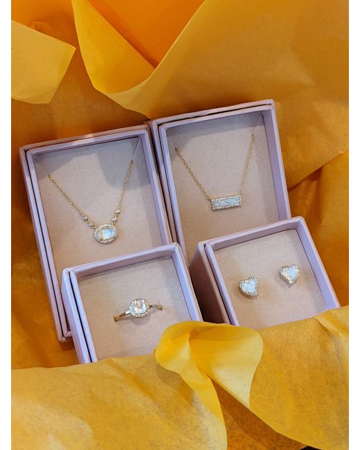 KAMARIA Blue Reflection Opal Bar Necklace