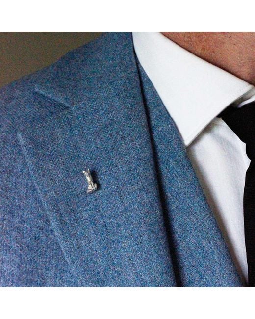 Lee Renee White Fox Lapel Pin – Sitting for men