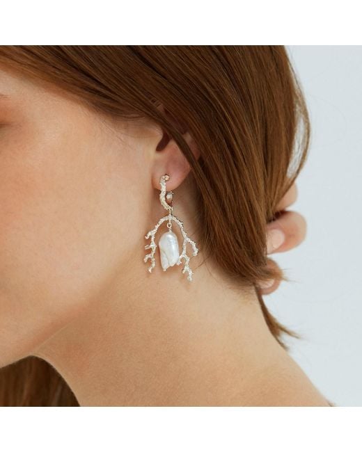 Zoe & Morgan White Mutiara Earrings With Pearl