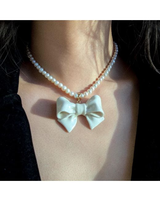 H2 Studio White Bowtie Maniac Large Ceramic Bowtie Round Freshwater Pearl Necklace