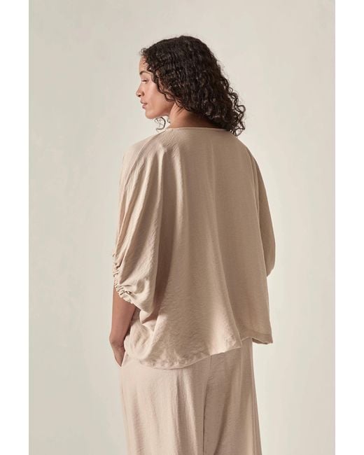 James Lakeland Natural Relaxed Gathered Sleeve Top – Oatmeal