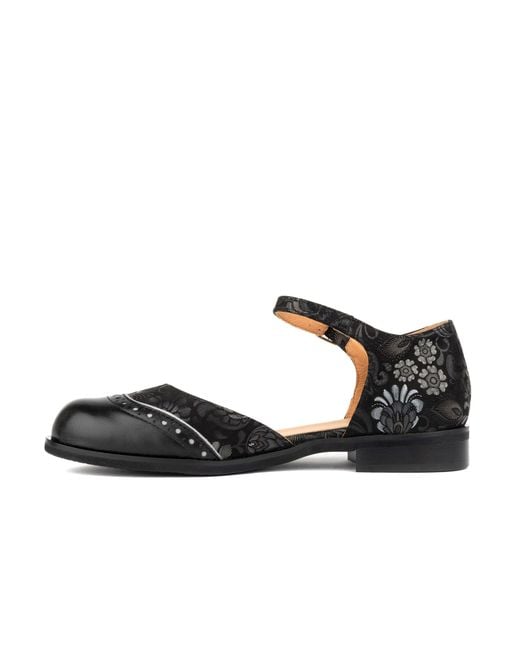 Embassy London USA Black Gigot