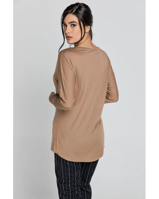 Conquista Brown Light Top With Long Batwing Sleeves