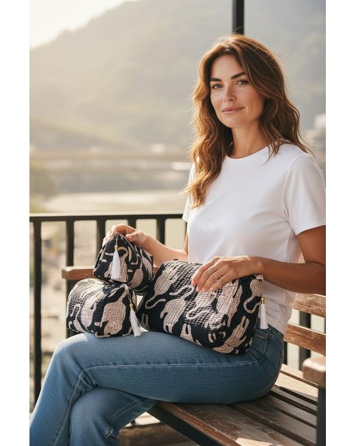 Conscious Yoga Collective Pink The Mouse Tiger Travel Set