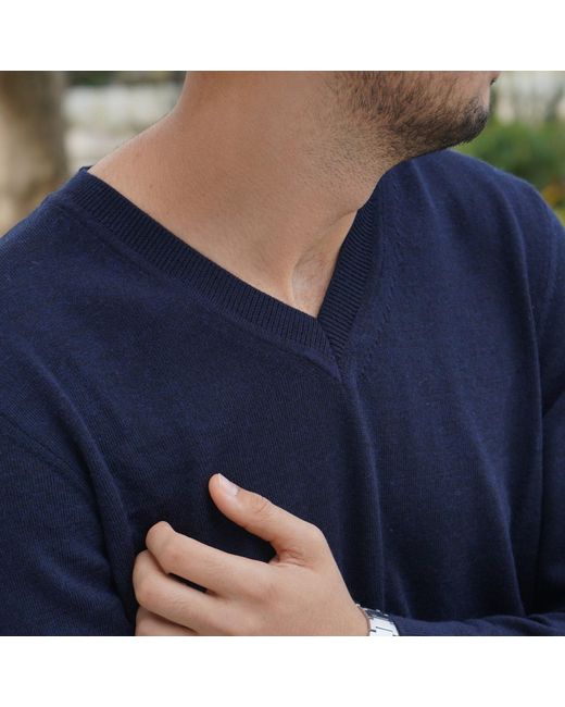 Nuvv Collection Blue V-Neck Merino Wool Sweater – Premium Italian Yarn
