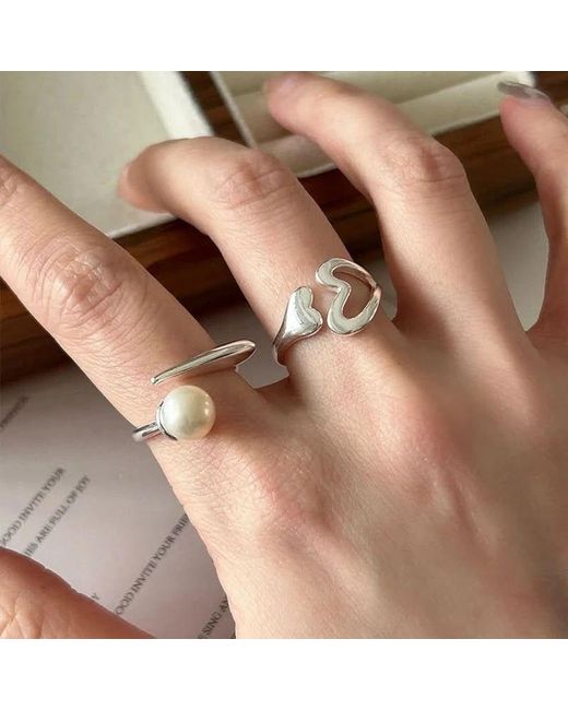 Angel Barocco White Adjustable Cross-Design Freshwater Pearl Ring
