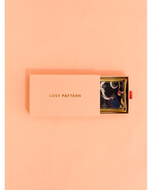 Lost Pattern Black Dream Silk Twilly Neck Bow