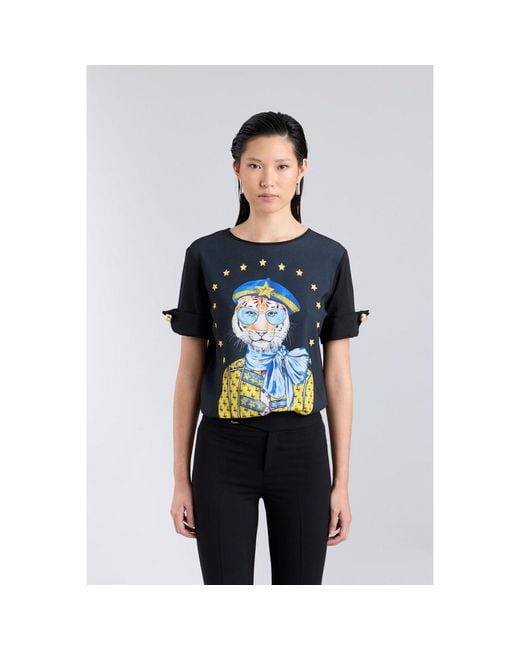The Extreme Collection Blue Printed T-Shirt With Buttons