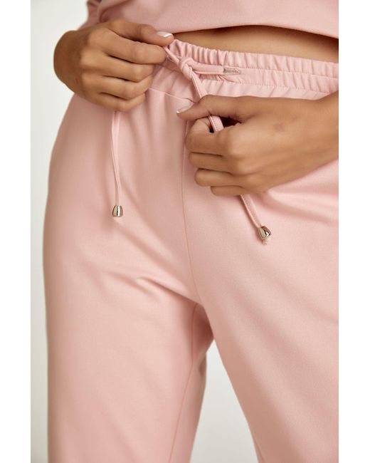 Conquista Pink Cropped Sweatpants